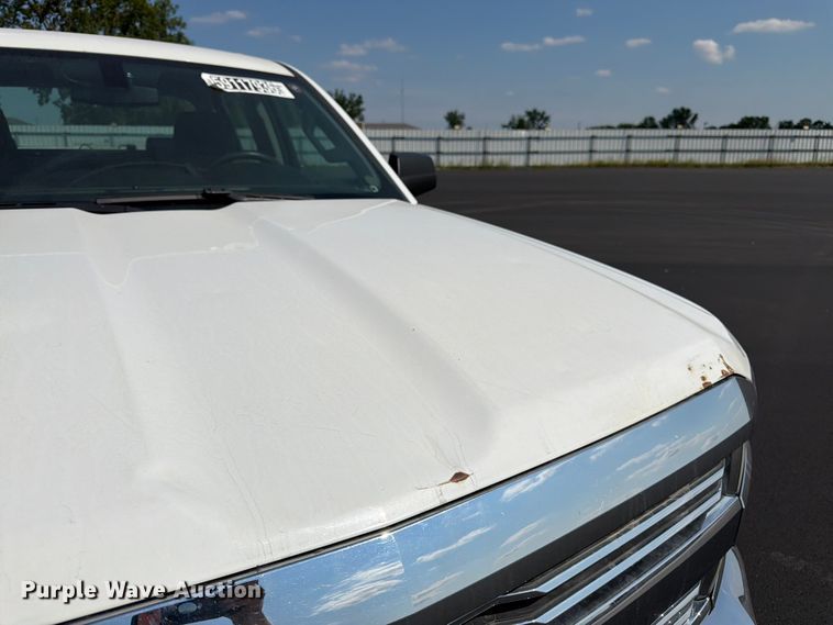 image for item YA4043 2016 Chevrolet Silverado 2500HD Crew Cab pickup truck