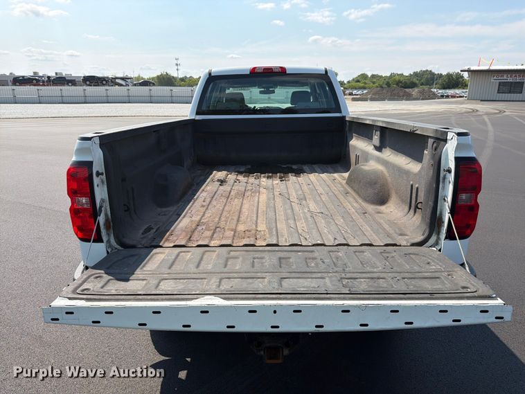 image for item YA4043 2016 Chevrolet Silverado 2500HD Crew Cab pickup truck
