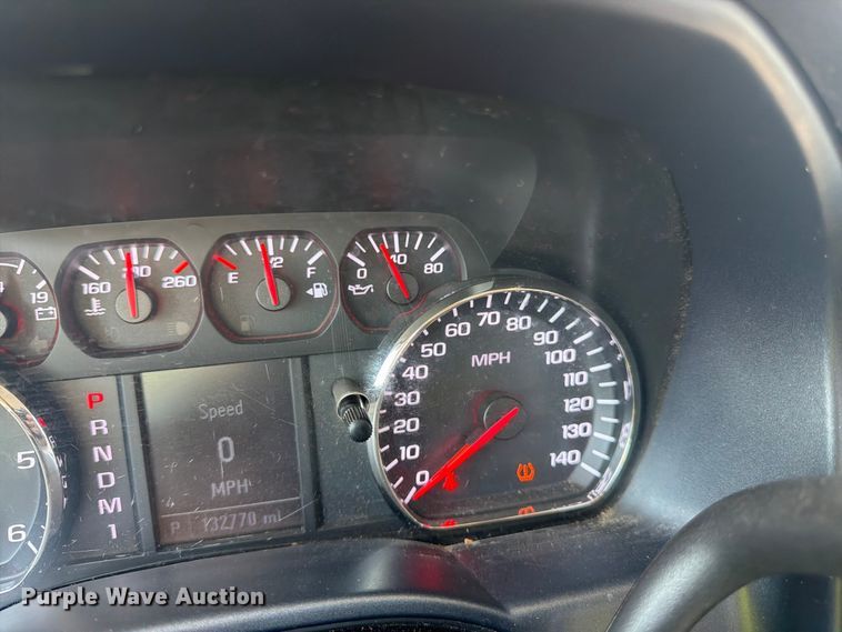 image for item YA4043 2016 Chevrolet Silverado 2500HD Crew Cab pickup truck