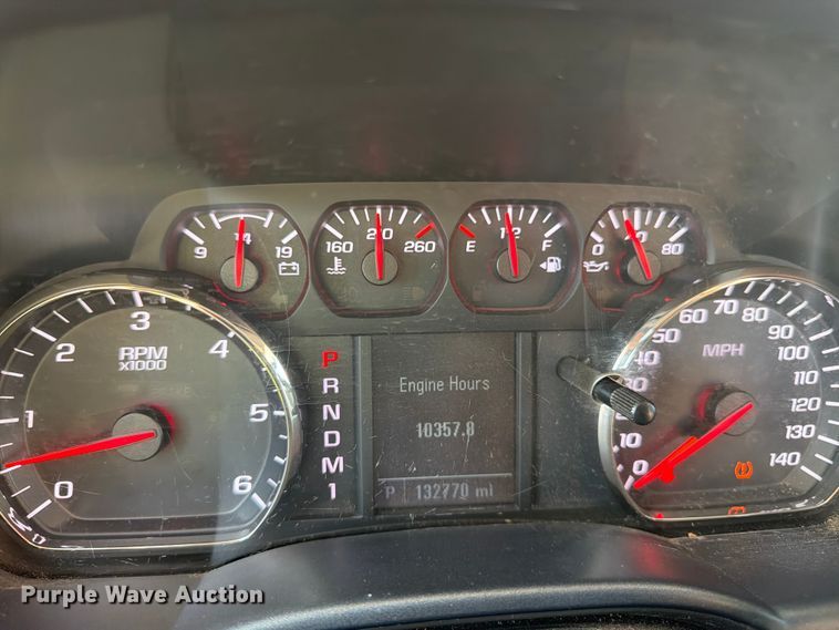 image for item YA4043 2016 Chevrolet Silverado 2500HD Crew Cab pickup truck