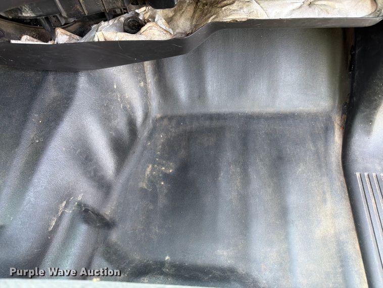 image for item YA4043 2016 Chevrolet Silverado 2500HD Crew Cab pickup truck
