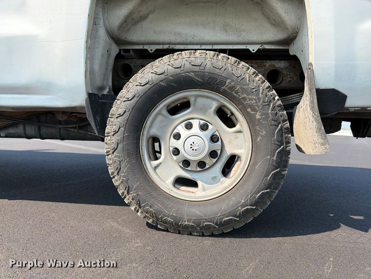 image for item YA4043 2016 Chevrolet Silverado 2500HD Crew Cab pickup truck