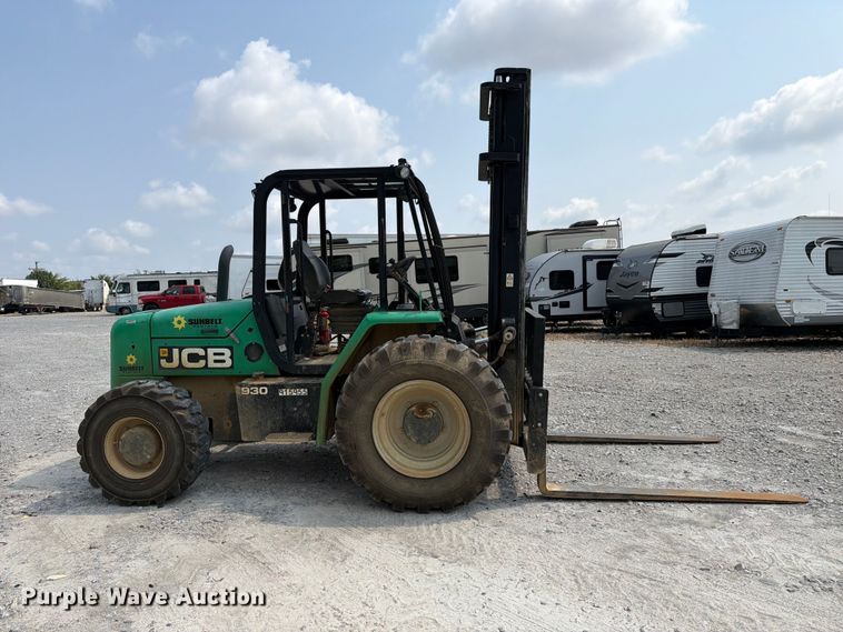 image for item YA4114 JCB 930 forklift