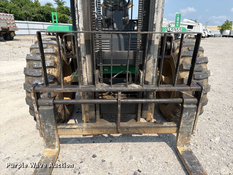 image for item YA4114 JCB 930 forklift