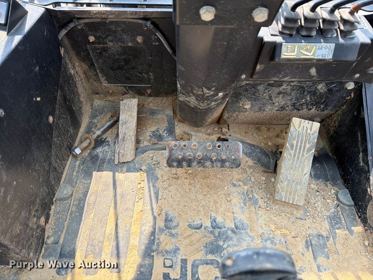 image for item YA4114 JCB 930 forklift