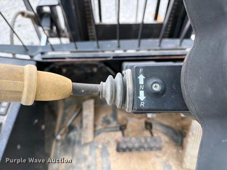 image for item YA4114 JCB 930 forklift