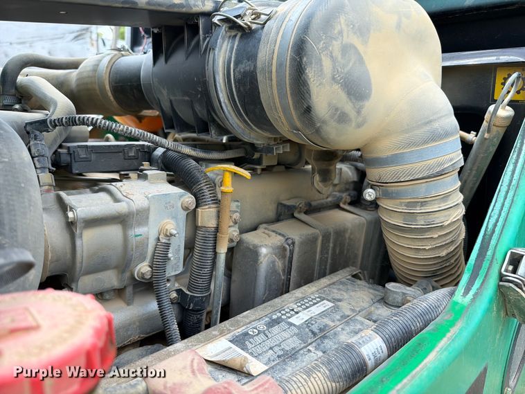 image for item YA4114 JCB 930 forklift