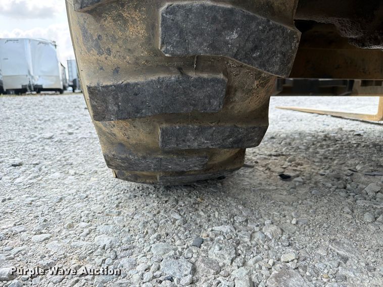 image for item YA4114 JCB 930 forklift