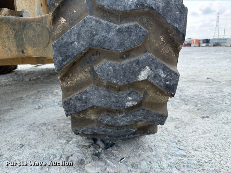 image for item YA4114 JCB 930 forklift