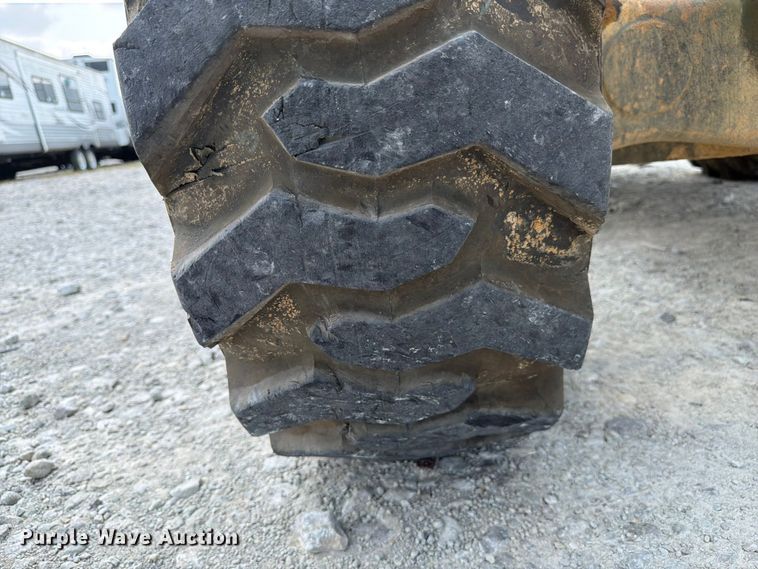 image for item YA4114 JCB 930 forklift