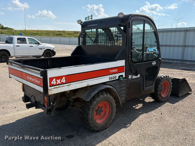 image for item YA4126 2005 Bobcat 5600 utility vehicle