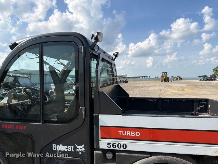 image for item YA4126 2005 Bobcat 5600 utility vehicle