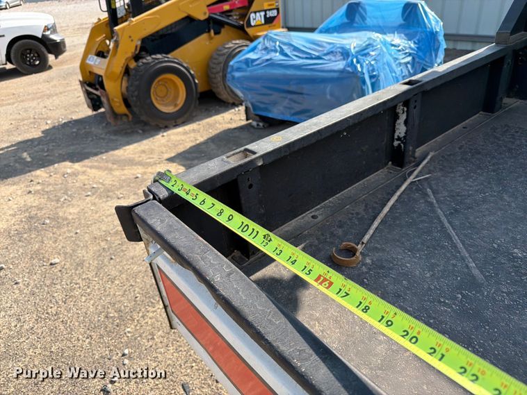 image for item YA4126 2005 Bobcat 5600 utility vehicle