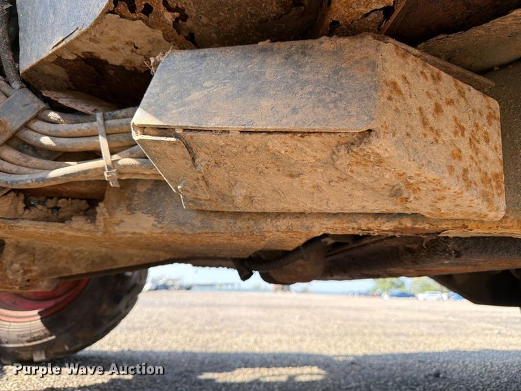 image for item YA4126 2005 Bobcat 5600 utility vehicle