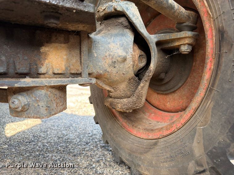 image for item YA4126 2005 Bobcat 5600 utility vehicle