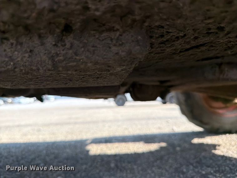 image for item YA4126 2005 Bobcat 5600 utility vehicle