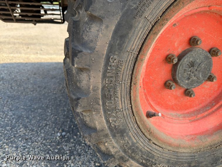 image for item YA4126 2005 Bobcat 5600 utility vehicle