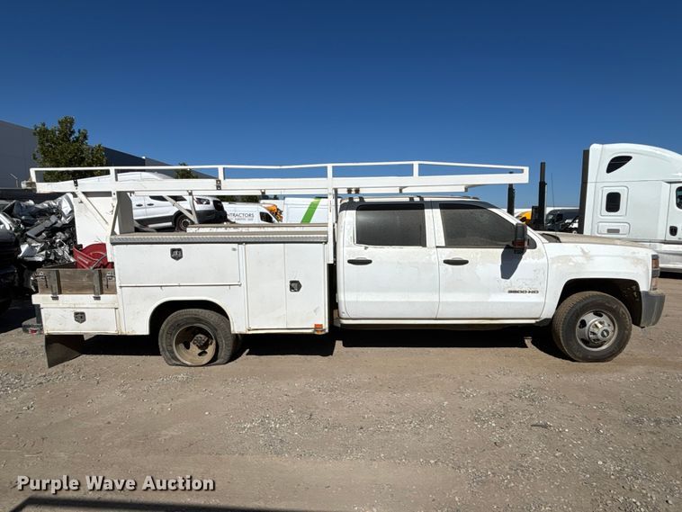 image for item YA4143 2016 Chevrolet Silverado 3500 utility bed pickup truck