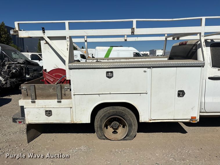 image for item YA4143 2016 Chevrolet Silverado 3500 utility bed pickup truck