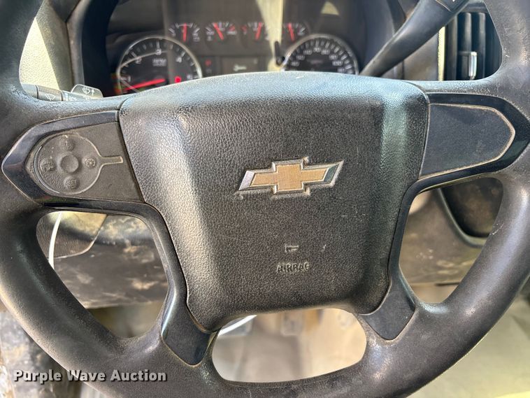 image for item YA4143 2016 Chevrolet Silverado 3500 utility bed pickup truck
