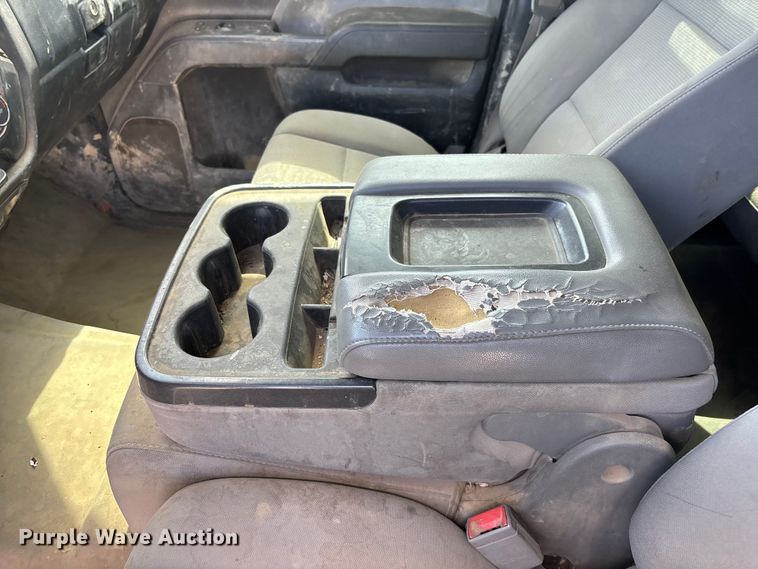 image for item YA4143 2016 Chevrolet Silverado 3500 utility bed pickup truck
