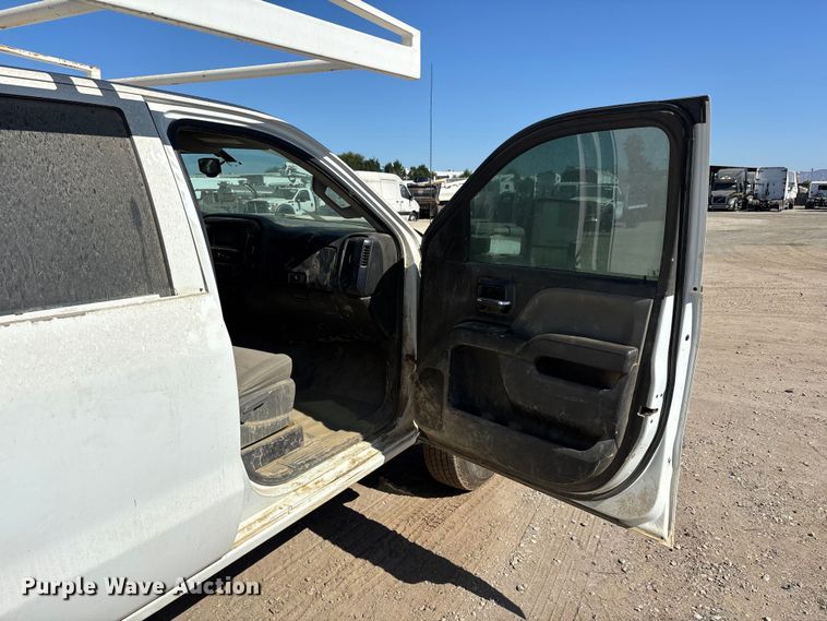 image for item YA4143 2016 Chevrolet Silverado 3500 utility bed pickup truck