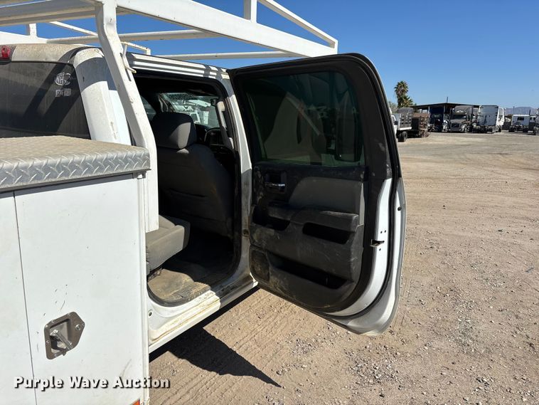 image for item YA4143 2016 Chevrolet Silverado 3500 utility bed pickup truck