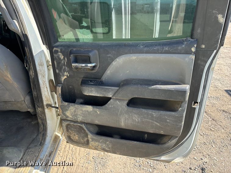 image for item YA4143 2016 Chevrolet Silverado 3500 utility bed pickup truck