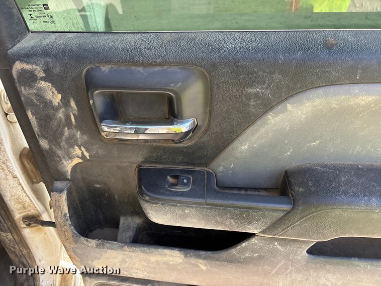 image for item YA4143 2016 Chevrolet Silverado 3500 utility bed pickup truck