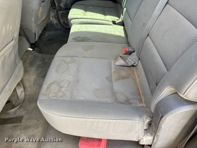 image for item YA4143 2016 Chevrolet Silverado 3500 utility bed pickup truck