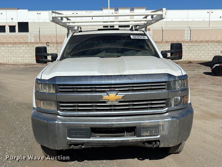 image for item YA4144 2017 Chevrolet Silverado 3500 utility bed pickup truck