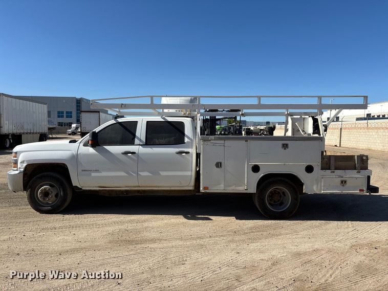 image for item YA4144 2017 Chevrolet Silverado 3500 utility bed pickup truck