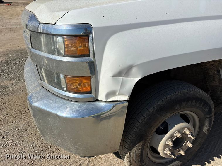 image for item YA4144 2017 Chevrolet Silverado 3500 utility bed pickup truck