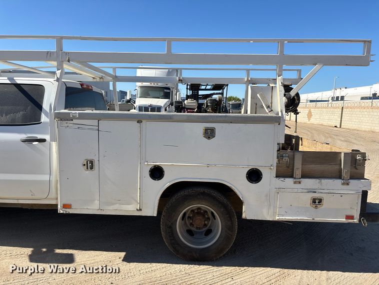 image for item YA4144 2017 Chevrolet Silverado 3500 utility bed pickup truck