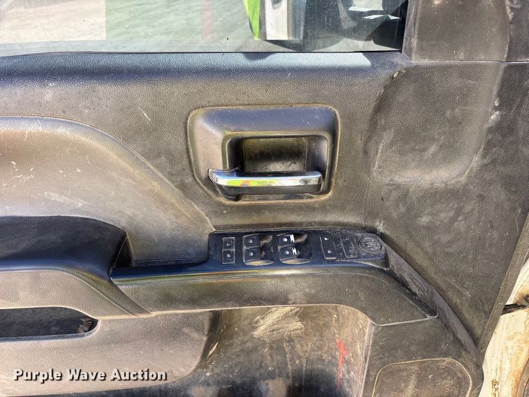 image for item YA4144 2017 Chevrolet Silverado 3500 utility bed pickup truck