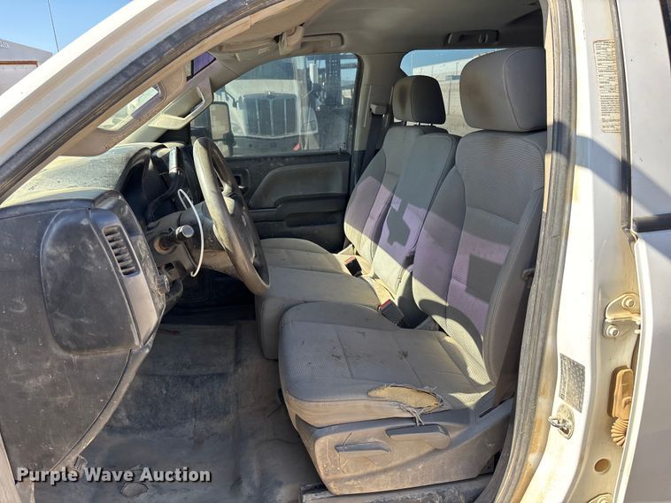 image for item YA4144 2017 Chevrolet Silverado 3500 utility bed pickup truck