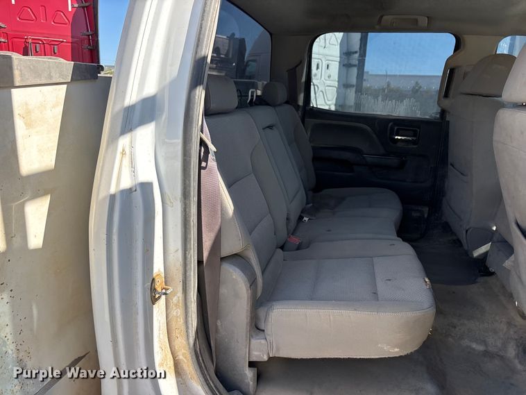 image for item YA4144 2017 Chevrolet Silverado 3500 utility bed pickup truck