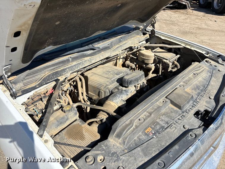 image for item YA4144 2017 Chevrolet Silverado 3500 utility bed pickup truck