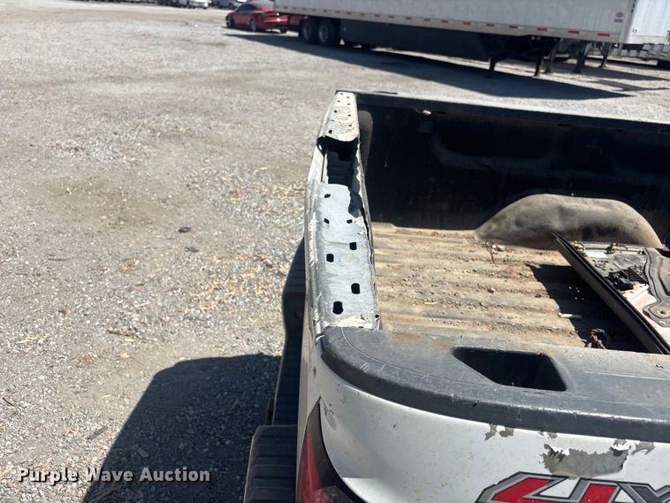 image for item YA4206 2015 Chevrolet Silverado 1500 Crew Cab pickup truck