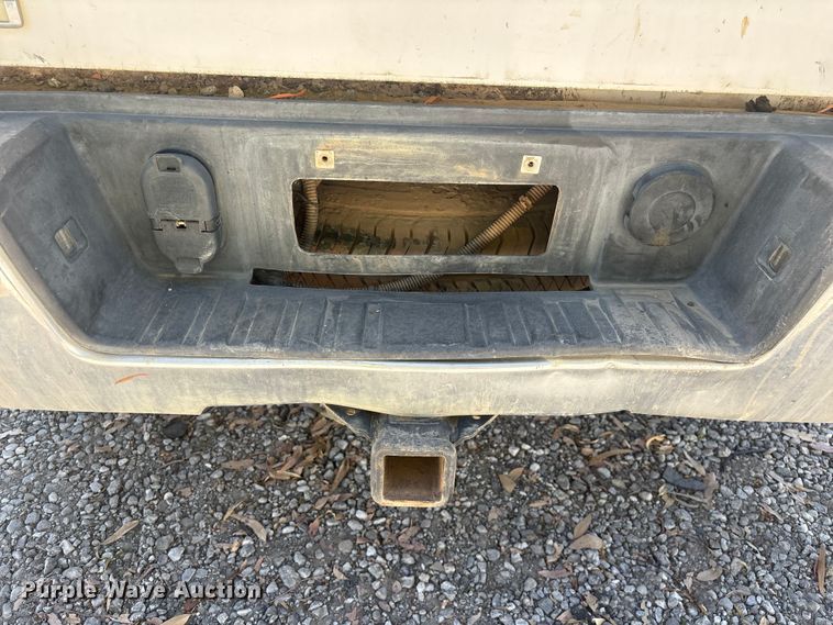 image for item YA4206 2015 Chevrolet Silverado 1500 Crew Cab pickup truck