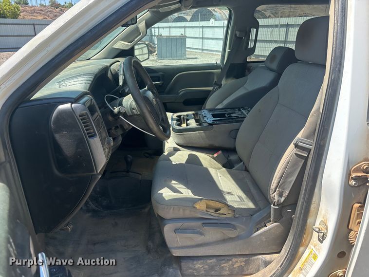 image for item YA4206 2015 Chevrolet Silverado 1500 Crew Cab pickup truck