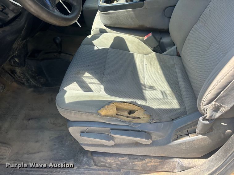 image for item YA4206 2015 Chevrolet Silverado 1500 Crew Cab pickup truck