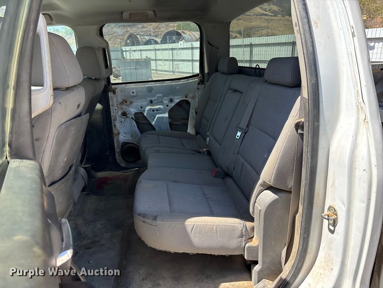 image for item YA4206 2015 Chevrolet Silverado 1500 Crew Cab pickup truck