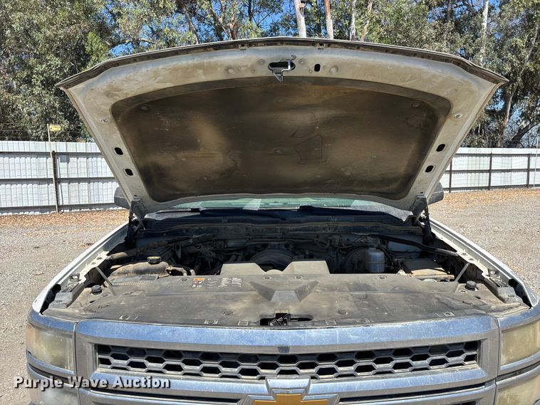 image for item YA4206 2015 Chevrolet Silverado 1500 Crew Cab pickup truck