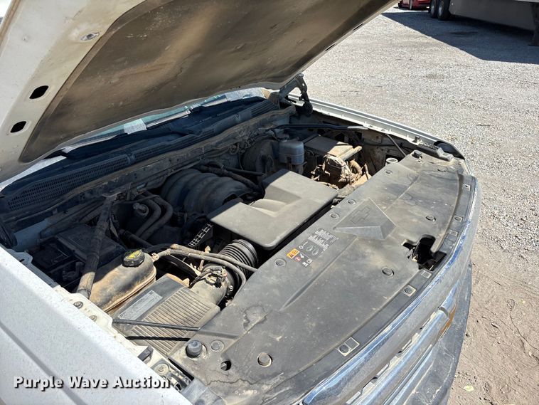 image for item YA4206 2015 Chevrolet Silverado 1500 Crew Cab pickup truck