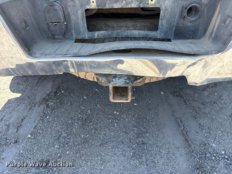 image for item YA4207 2015 Chevrolet Silverado 1500 Crew Cab pickup truck