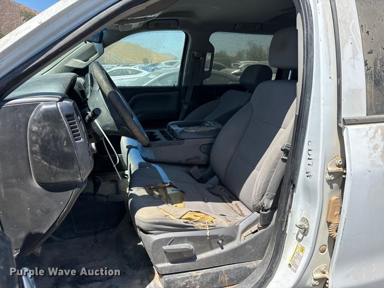 image for item YA4207 2015 Chevrolet Silverado 1500 Crew Cab pickup truck