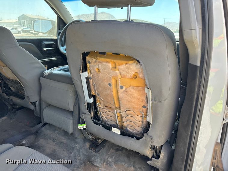 image for item YA4207 2015 Chevrolet Silverado 1500 Crew Cab pickup truck