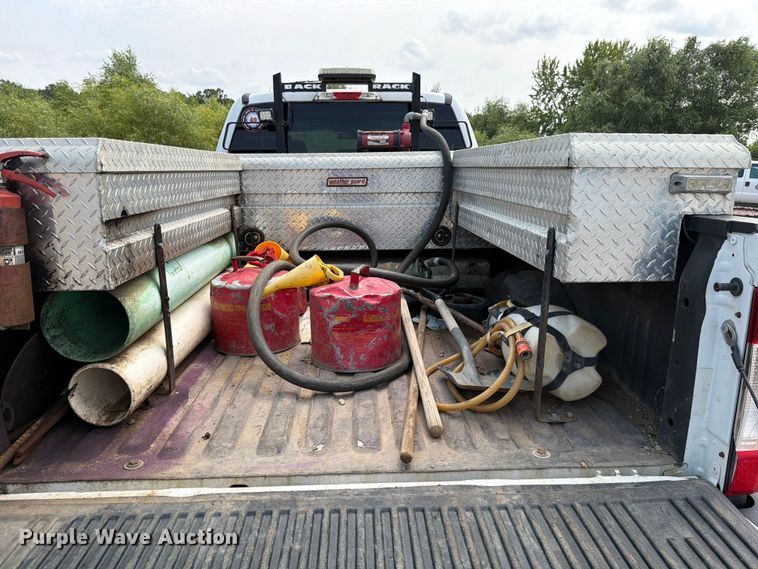 image for item YA4286 2017 Ford F350 Super Duty Ext. Cab pickup truck