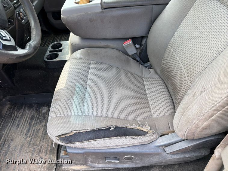 image for item YA4286 2017 Ford F350 Super Duty Ext. Cab pickup truck